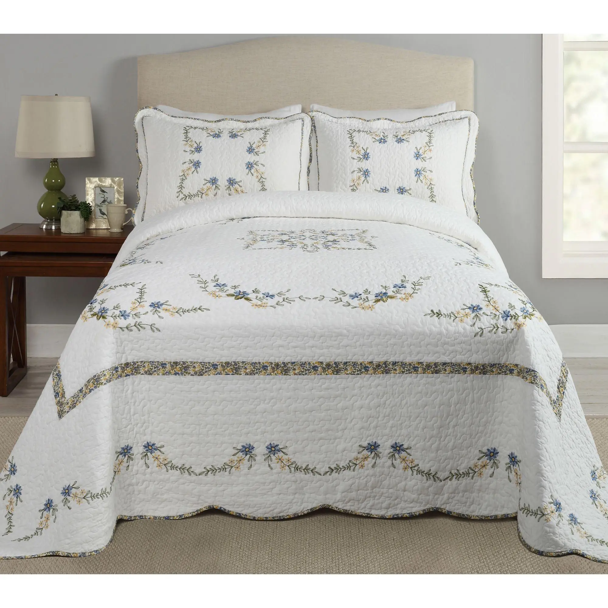 Modern Heirloom Heather Full Bedspread