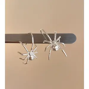 Vintage Handmade Spider Ear Hooks and Studs for Women Glossy Black Finish Lightweight Gothic-Inspired Earrings for Everyday Style Festivals & Seasonal Looks