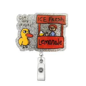 Cute Duck Design Badge Holder, Animal Shaped Badges, 1 Count Retractable Badge Reel, Identification Badges & Supplies for Student Office Staff Doctors Nurse Teachers