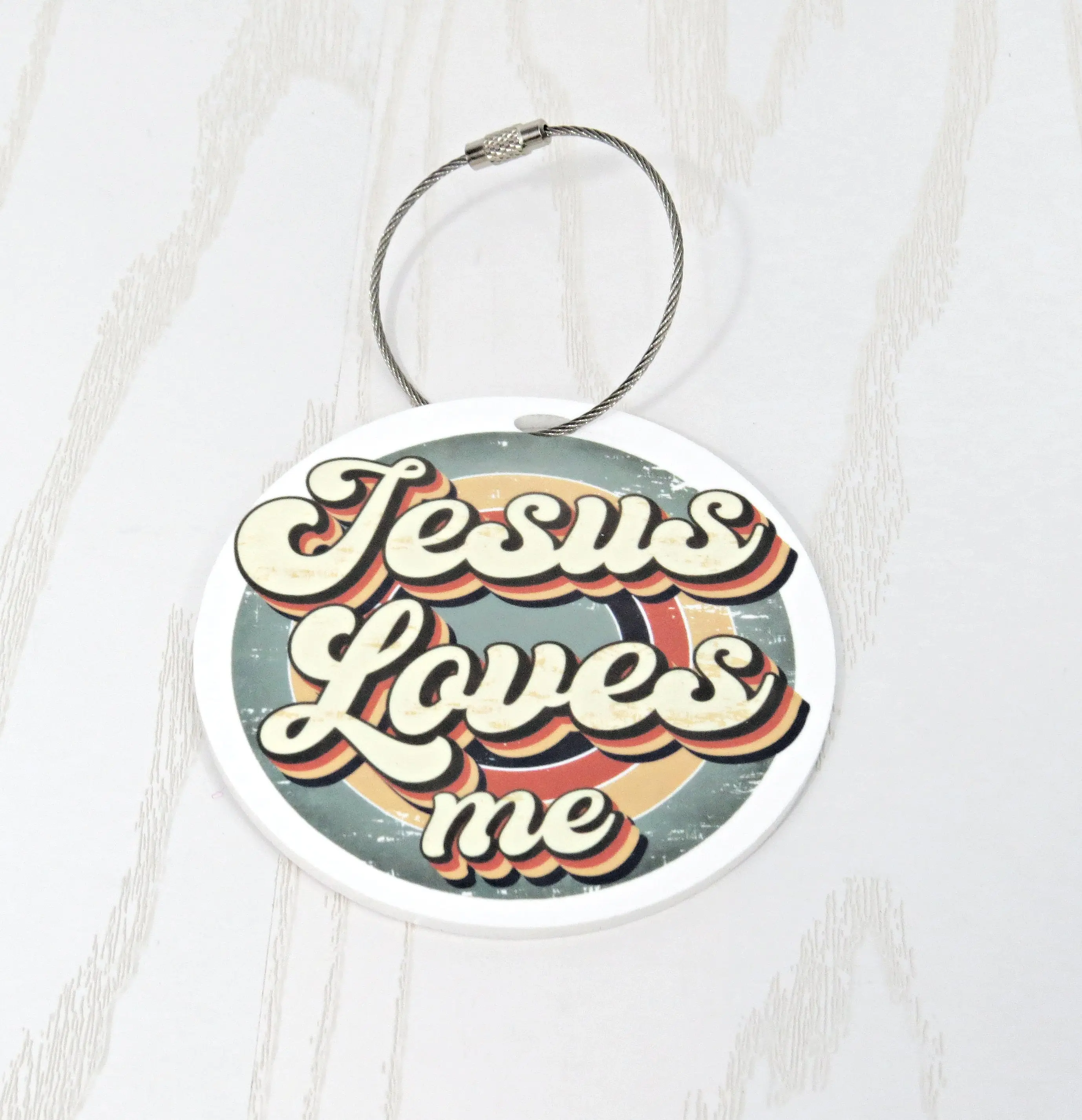 Handmade Jesus Loves Me Circle Bag Tag, Religious Christian Bible Verse Accessory for Kids, Young Mothers' Luggage & Travel Bag Decor