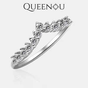 【265】Luxurious Synthetic Moissanite V-Band Rings