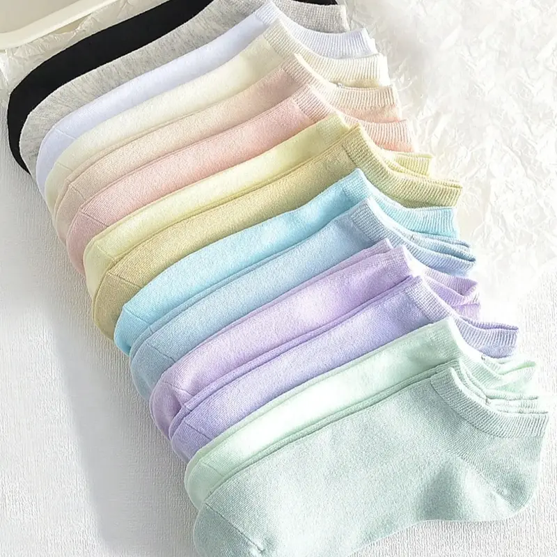 Random Color Women's Solid Ankle Socks, Casual Moisture Wicking Low Cut Socks, Soft Comfy Breathable Socks for All Seasons Daily Wear, Underwear, Breathable Polyester Socks, Plain Casual Socks