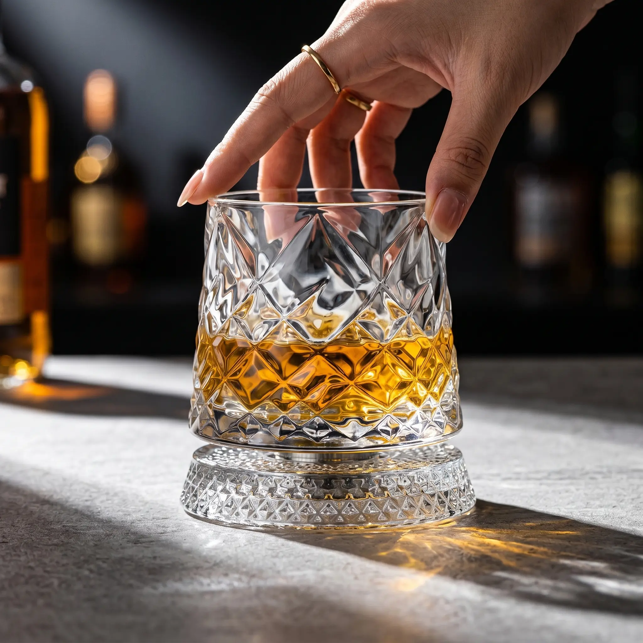 Stylish Vintage Crystal Whiskey Glass - 360° Spinning Tumbler for Smooth Drinking, Home Use, Barware Gift for Men Whiskey Lovers