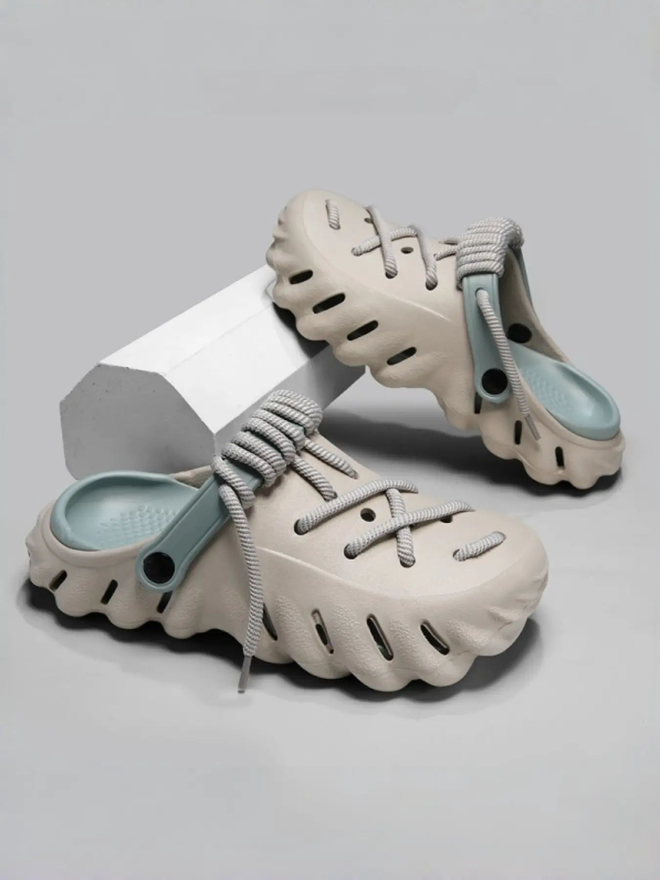 Unisex Hollow-Out, Lightweight Breathable Slippers, Breathable & Comfortable Design, Ideal for Home Use, Outdoor Activities, Stylish Footwear for All Seasons