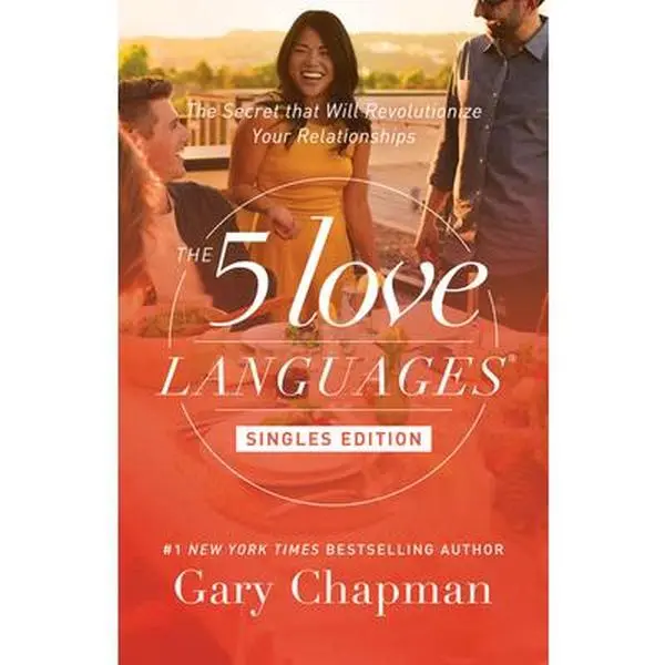 USED Book - The 5 Love Languages Singles Edition: The Secret That Will Revolutionize Your Relationships by Chapman, Gary (Paperback) - english