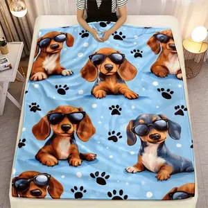 1pc Dogs Pattern Ultra Soft Lightweight Blanket-Cozy Warm Throw for Camping Travel, Holiday Gift for Loved Ones, All Seasons Use on Sofa Bed Office Living Room Congrats Grad Best Gift