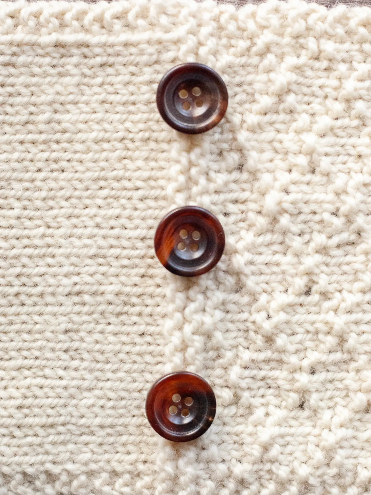 Alena <br/><small>19mm Horn Button</small>