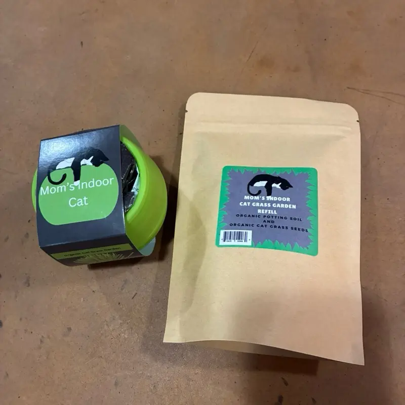 Indoor Cat Convenient Combo Pack for Moms - 1 Cat Grass Ball, 1 Refill, Feline Grass Treats for 4 Months of Healthy Organic Growth