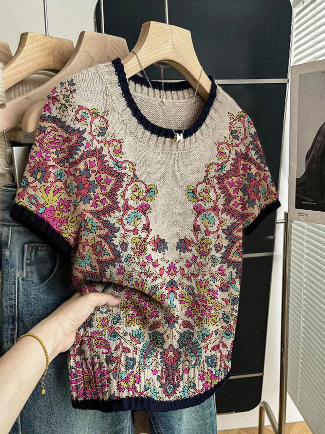 Women's Boho Colorblock Paisley Print Round Neck Sweater, Casual Short Sleeve Knit Top for Spring Summer Fall, Comfortable Warm Clothing