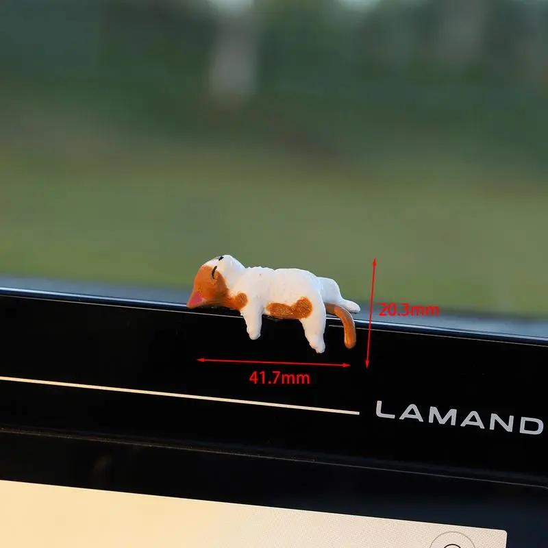 A set of 5 cute cat figurines, car dashboard decorations, cartoon mini decorations, suitable for decoration on cars, refrigerators, tabletops, computers and monitors, Car Desktop Decor, Car Ornament