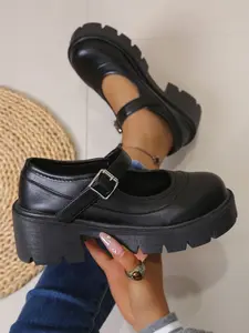 Women's Polished Platform Loafers, Buckle Footwear with Sleek Silhouette for Office and Weekend Wear