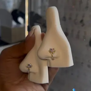 Pretty Heart Nose Stud