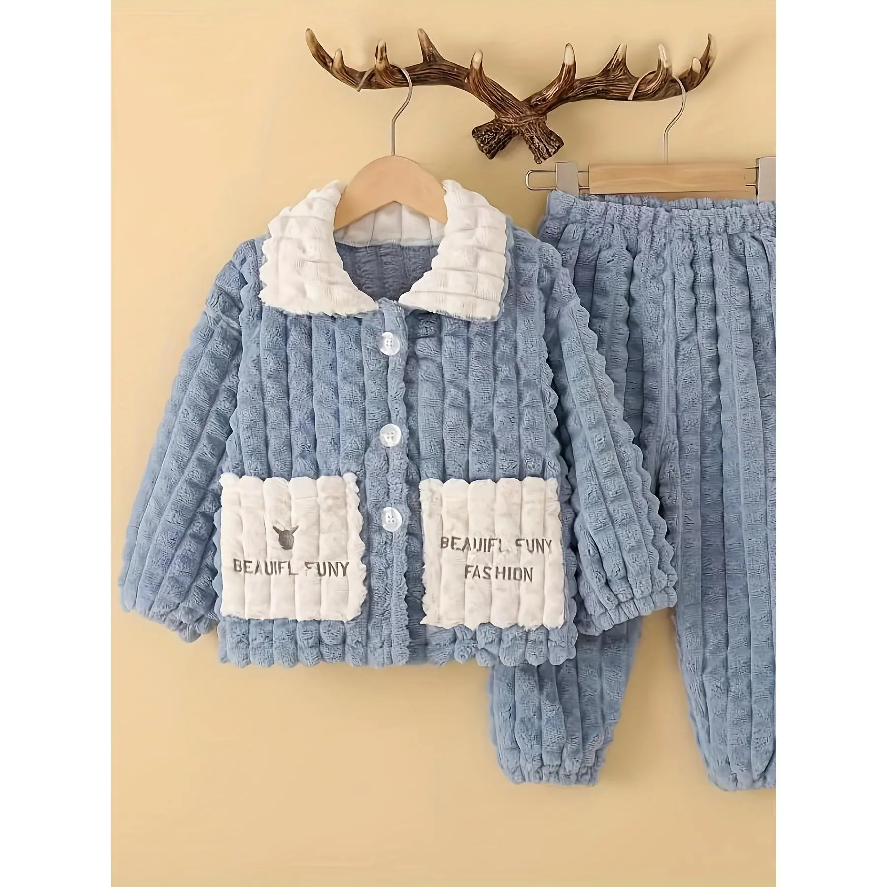Thick Flannel Two-Piece Set for Boys in Autumn And Winter, Featuring Pockets And Buttons, Designed for Warmth And Comfort