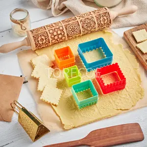1pc Geometric Pattern Embossed Wooden Rolling Pin for Baking, Deep Engraved Christmas  Cookie Cutter For Baking Embossed Cookies,Cute Kitchen Decor DIY Tool for Adults, birthday gift women,Suitable as a Christmas, Thanksgiving, Mother's Day, or party gift