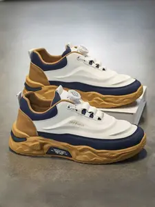 New Men's Outdoor Casual Running Shoes, Comfortable Sports Sneakers for Daily Wear, Lightweight and Breathable Athletic Footwear