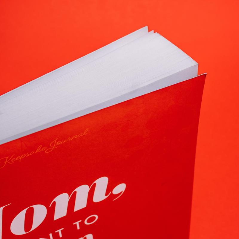 Mom, I Want to Learn Your Recipes - Keepsake Memory Cookbook to Gather and Protect Your Favorite Family Recipes - Great Gift for Your Mother!