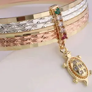 7days Tortoise Design Bracelet 2.5 Inches Diameter 21.9 grams Water Resistant Copper Gold-filled Bangle with Rhinestones