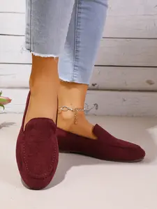 Casual Versatile Faux Leather Loafers, Flat Slip-On Comfortable Shoes, Chic Commuter Beanies, Perfect for Daily Wear