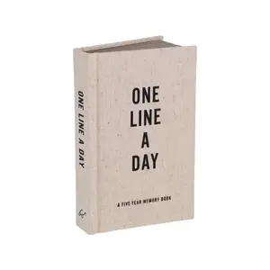 Canvas One Line a Day: A Five-Year Memory Book -- Chronicle Books - Other