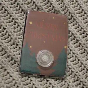 Kindle Paperwhite Case Insert - Merry Christmas Design with Festive Tree Motif and Clear Centerpiece for Seasonal Use