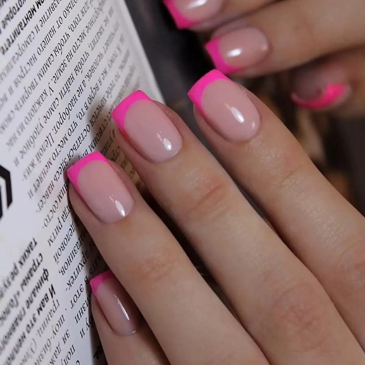 french square hot pink