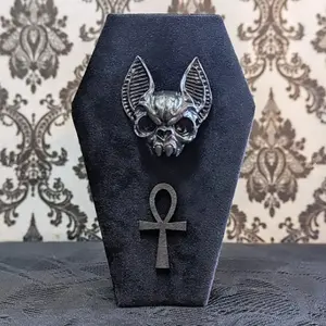Gothic Vampire Bat Jewelry Coffin Box, Velvet-Lined Rectangular Storage Case, Earring Holders, Vintage Gothic Decor, Vintage Appeal, Travel-Friendly Organizer