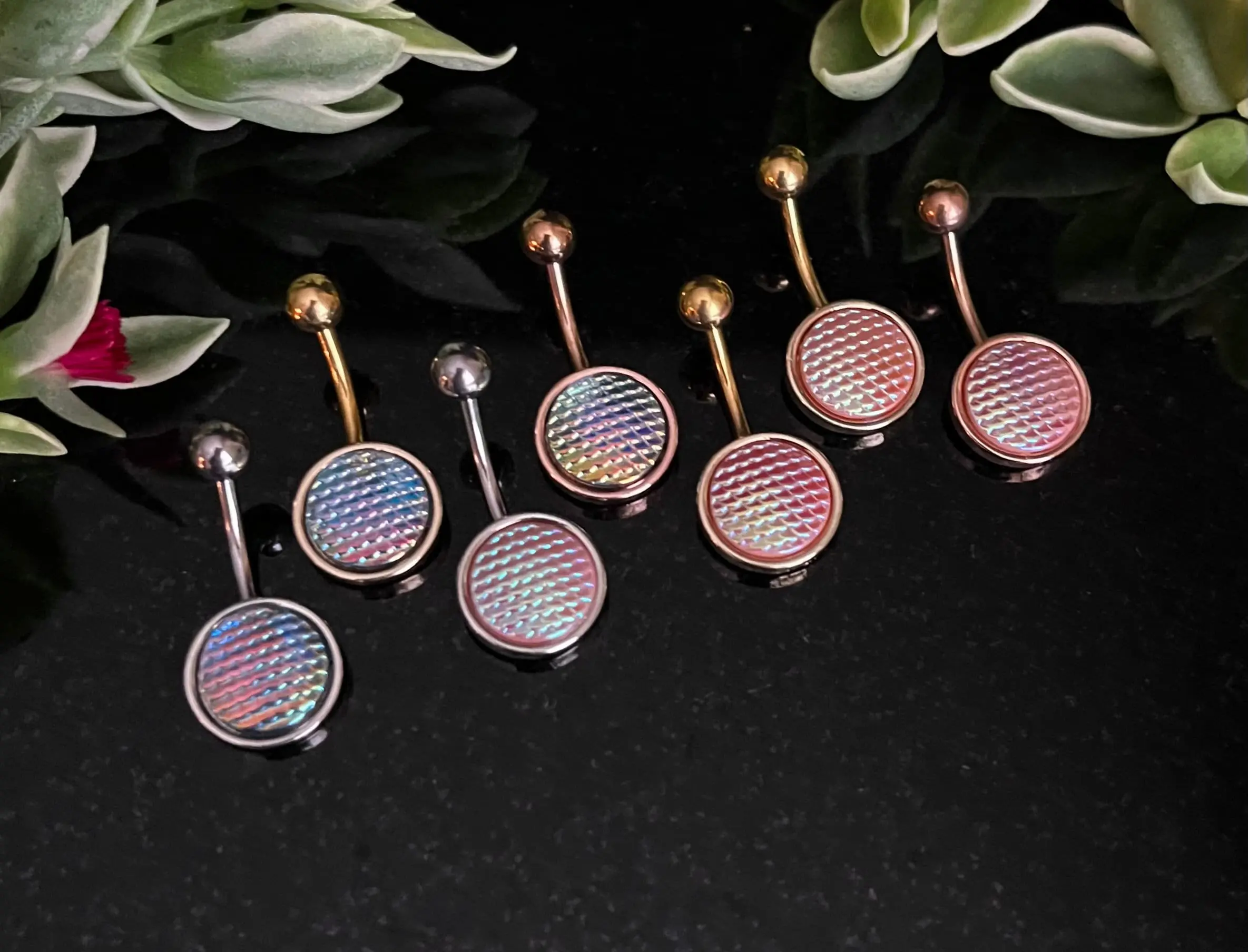 1 Piece Stunning Holographic Dragon Scale 316L Surgical Steel Navel / Naval Belly Ring - 14g