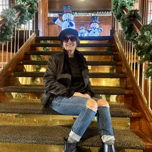 Product Review of DRMTLGY Universal Tinted Moisturizer SPF 46 - 1.7 fl oz Hydrate Skincare Hydrate Skincare Sunscreen Hyaluronic from E**e Y**r L**e P**t