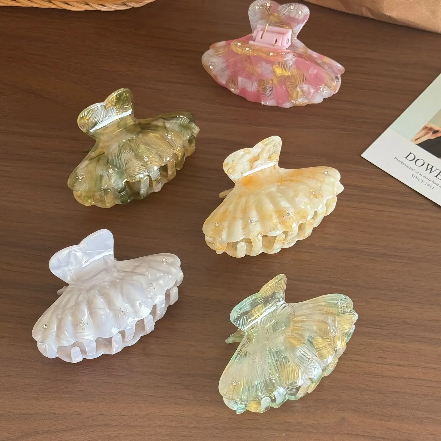 Rhinestone Decor 3D Shell Hair Claw Clip, Acetate Hair Clips for Women, Non- slip Hair Clamps for High Ponytail, Half Updo, Bun Hairstyles, Daily Wear Hair Accessories