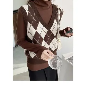 Women Color Block Vest, Adults Sleeveless Argyle Pattern V-neck Knit Sweater (Black, Wine Red, Coffee)