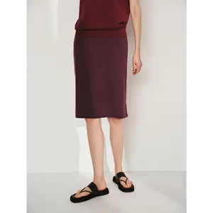 URBAN REVIVO 2026 Spring Women's Fitted Minimalist Plain Light-Stretch Medium-Thick Basic Solid Textured Knit Mid-Length Skirt, Multi-Size Women's Bottoms UWH950041