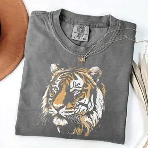 Comfort Colors Vintage Tiger Tee, Retro Animal T-Shirt, 90s Animal Gift for Tiger Lover, Wild Cat Tee, Jungle Safari Tiger Graphic Tee