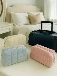 Large Capacity Makeup Bag, Portable Zipper Cosmetic Storage Pouch, Fashionable Women's Travel Makeup Organizer, Plush Cute Makeup Bag, Travel Cosmetic Bags