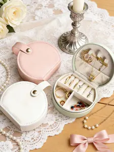 Semi-Circular Jewelry Storage Box, Made of PU Material. Semi-Circular Portable Jewelry Box, Wedding Favor, Jewelry Storage Box, Multi-functional and Stylish. Suitable as a Gift, Valentine's Day Present, Or a Gift for Bridesmaids, Family, Or Girlfriend.