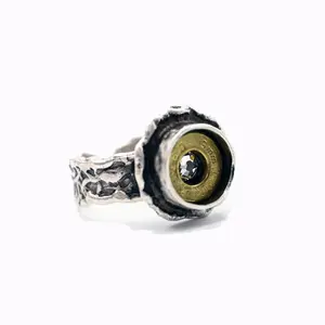 Unique Shadow Framed Ring - Pretty Hunter