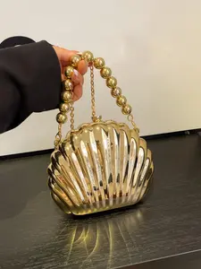 Fashionable Shell Shaped Acrylic Women's Handbag Shoulder Bag, Simple Personalized Crossbody Bag, Suitable for Commuting Shopping Photography