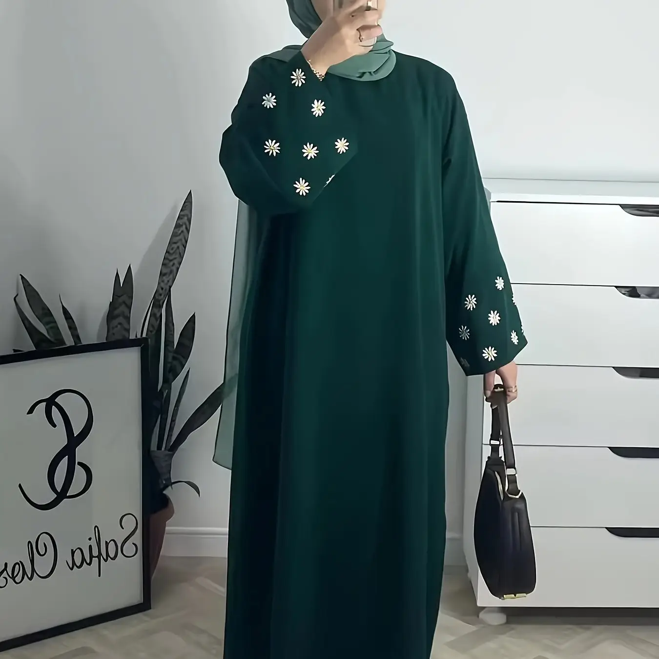 Vintage Style Embroidered Daisy Muslim Women'S Dress, Loose Fit Long Sleeve Kaftan, Straight Hemmed Length, All-Season Round Neck for Adults, No Belt,