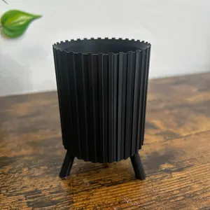 Outdoor Decorative Ash Tray - Stylish Design for Smokers - 6 x 3 x 3 Inches - Ideal for Outdoor Activities - Lighter