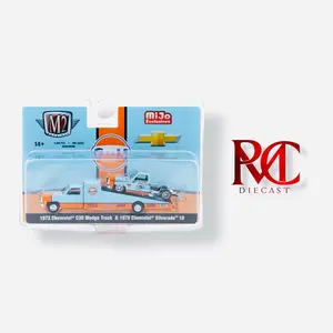 M2 Machines 1:64 Mijo Exclusives Auto-Haulers 1973 Chevrolet C30 Wedge Truck & 1978 Chevrolet Silverado 10 Bedless Gulf