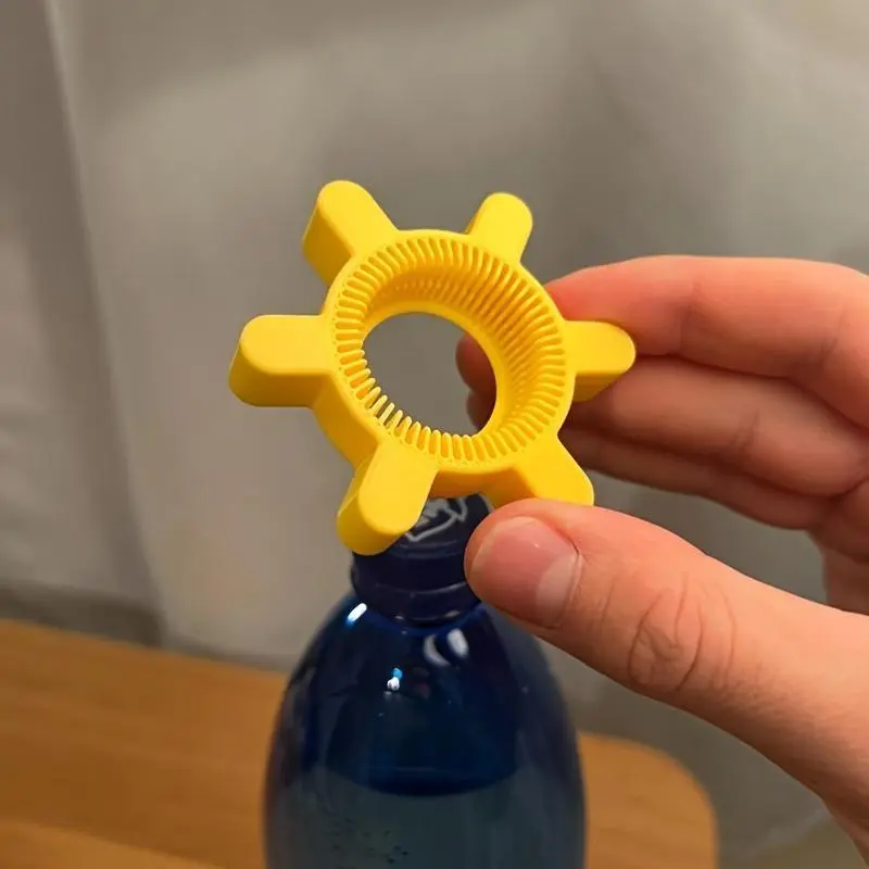 Creative Rotating Bottle Opener, Easy to Open Coke Bottles, Soda Can Opener, Fun Toy-Like Operation, Practical Kitchen Decor, Daily Use, Simple Housework