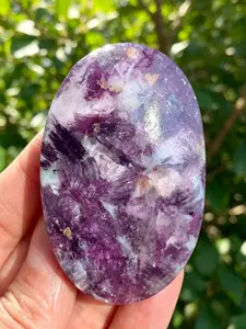 1pc purple mica palm-sized stone – a Bohemian crystal ornament with an elegant black base. Perfect for home décor, collection, or gifting. Home Decor | Bohemian Style | Gemstone Ornaments | Crystal Decorations | Unique Crystal Design