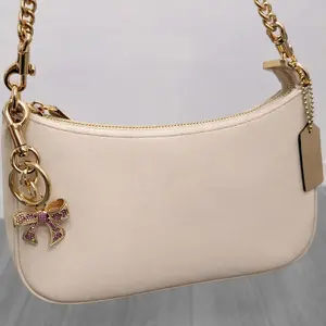 Minimal Sand/Chalk Shoulder Bag – Gold-Tone Chain Strap – Luxury Style