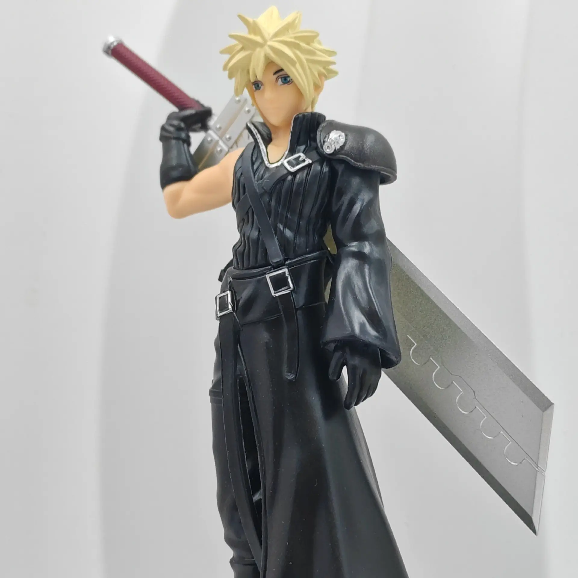 New Final Fantasy Vii Game Saffron Claude Figure Model PVC Action Figures Collectible Figurine Desktop Decoration, Collectible Anime Character Statue, Perfect Gift for Fans, Figurines Collectibles