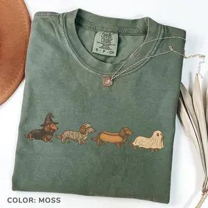 Comfort Colors Vintage Art Style Dachshund T-Shirt, Halloween Costume Tee, Gift for Weenie Dog Owners Unisex Garment-Dyed Doxie Halloween