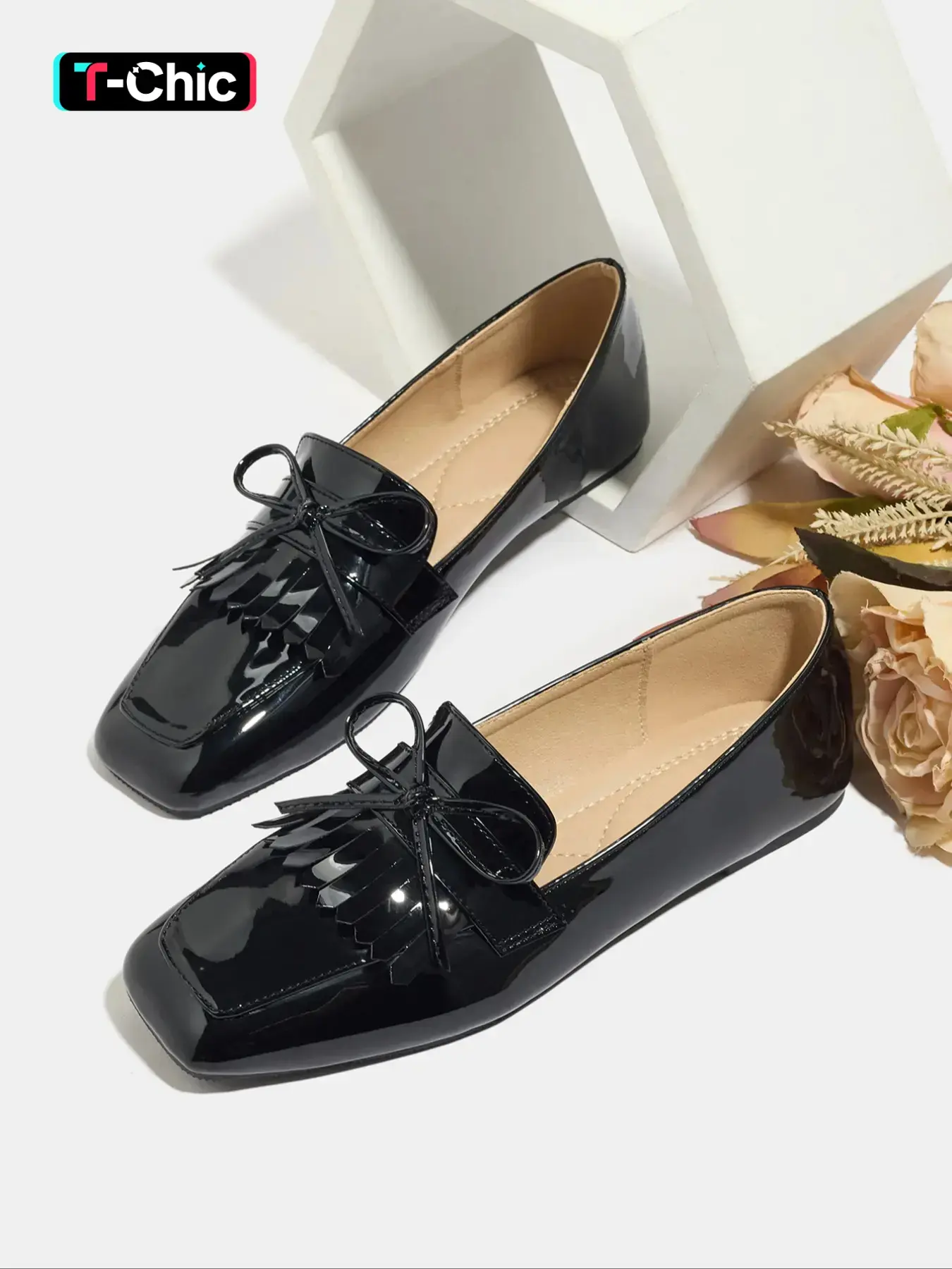 Women's Retro Flat Shoes with Bowknot and Fringe Design, Square Toe Slip-On Tassel Loafers for Spring & Fall Fashion, Rubber Footwear, Slip On Flats