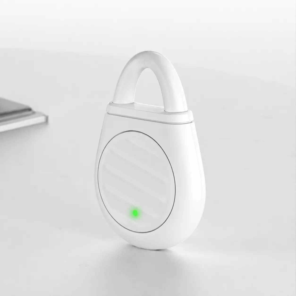 Portable Chemical-Free Ultrasonic Mosquito Repeller - Clip-On Bug Repellent for Outdoor Camping, Backyards, Hiking (Sports & Outdoor Leisure Equipment)