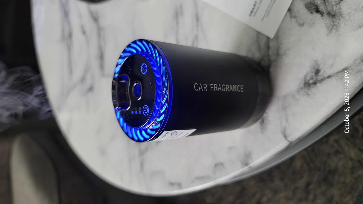 Item: Two bottles of perfume - Cologne + Ocean