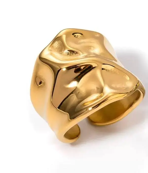 Adjustable Textured Gold Ring – Stainless Steel, Waterproof, Hypoallergenic