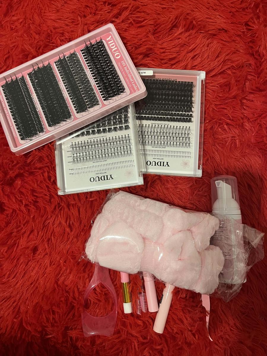 Item: Extra Large Capacity Lash Cluster Kit , Black