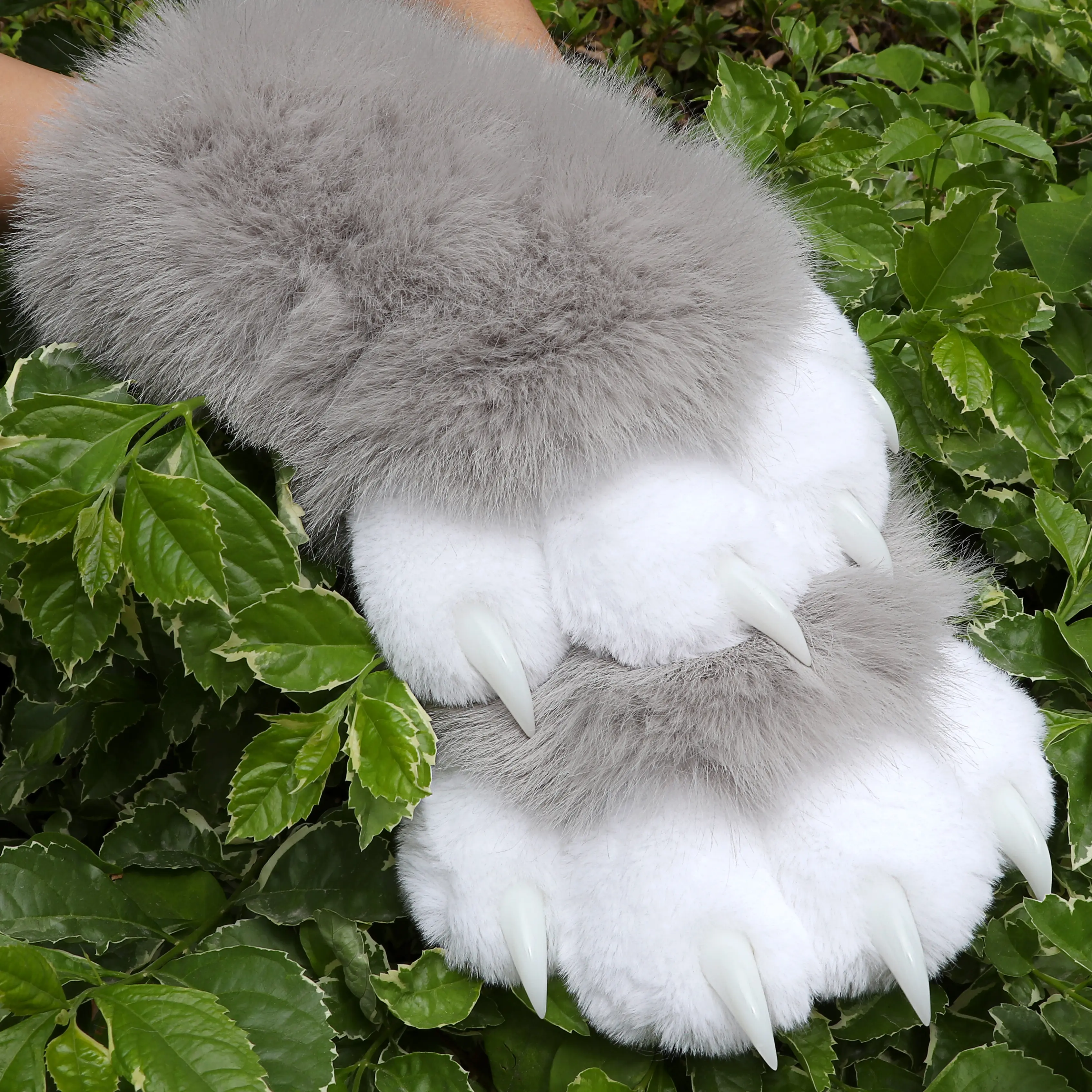 Cute Cat Paw Plush Gloves, Faux Fur Warming Gloves for Adults with 3D Paw Pads, Perfect for Winter, Cosplay & Halloween Gifts